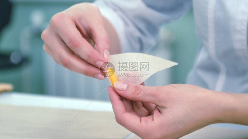 软胶囊OEM代工：揭秘其背后的工艺与标准**