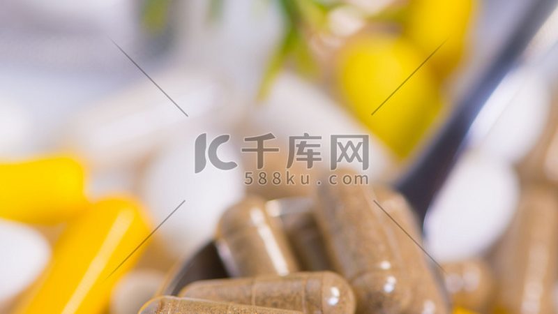 行业现状：市场繁荣，竞争激烈